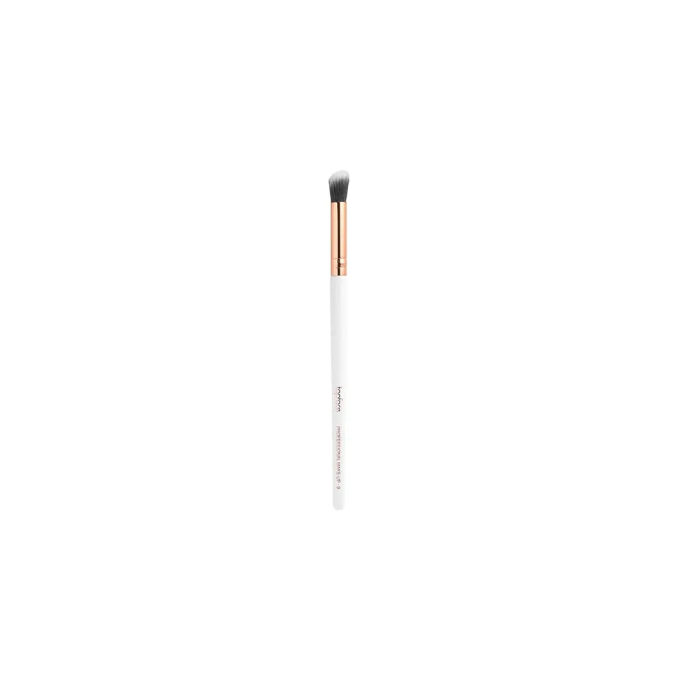 Topface Пензлик для розтушовування тіней скошений Professional Make-UP