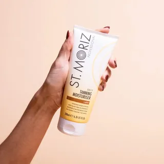 St.Moriz Professional Golden Glow Tanning Moisturiser